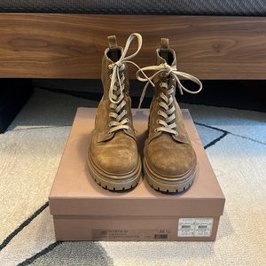 Gianvito Rossi new Martin’s suede boots